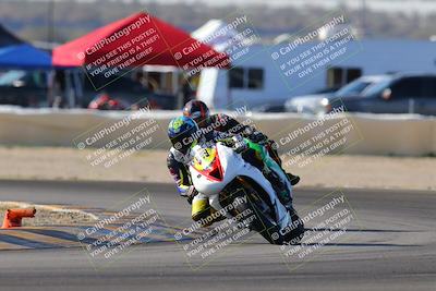 media/Dec-18-2022-SoCal Trackdays (Sun) [[8099a50955]]/Turn 2 (950am)/